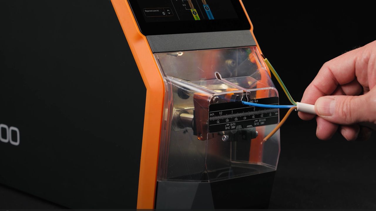 Komax ad