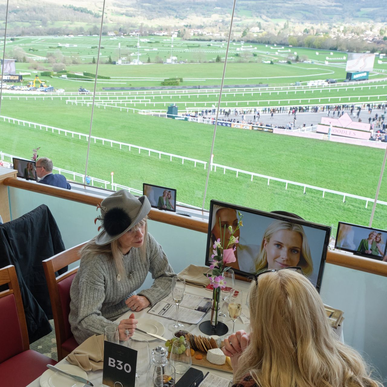 Cheltenham Racecourse ad