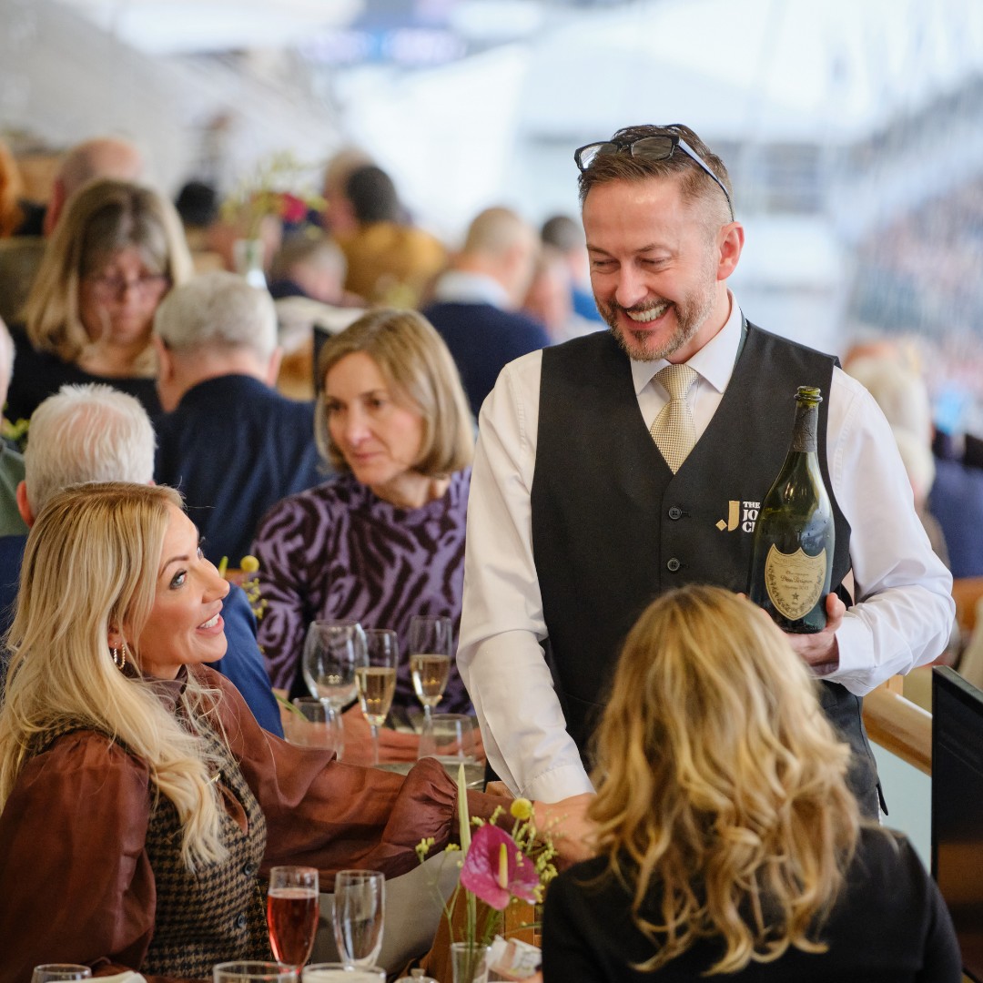 Cheltenham Racecourse ad