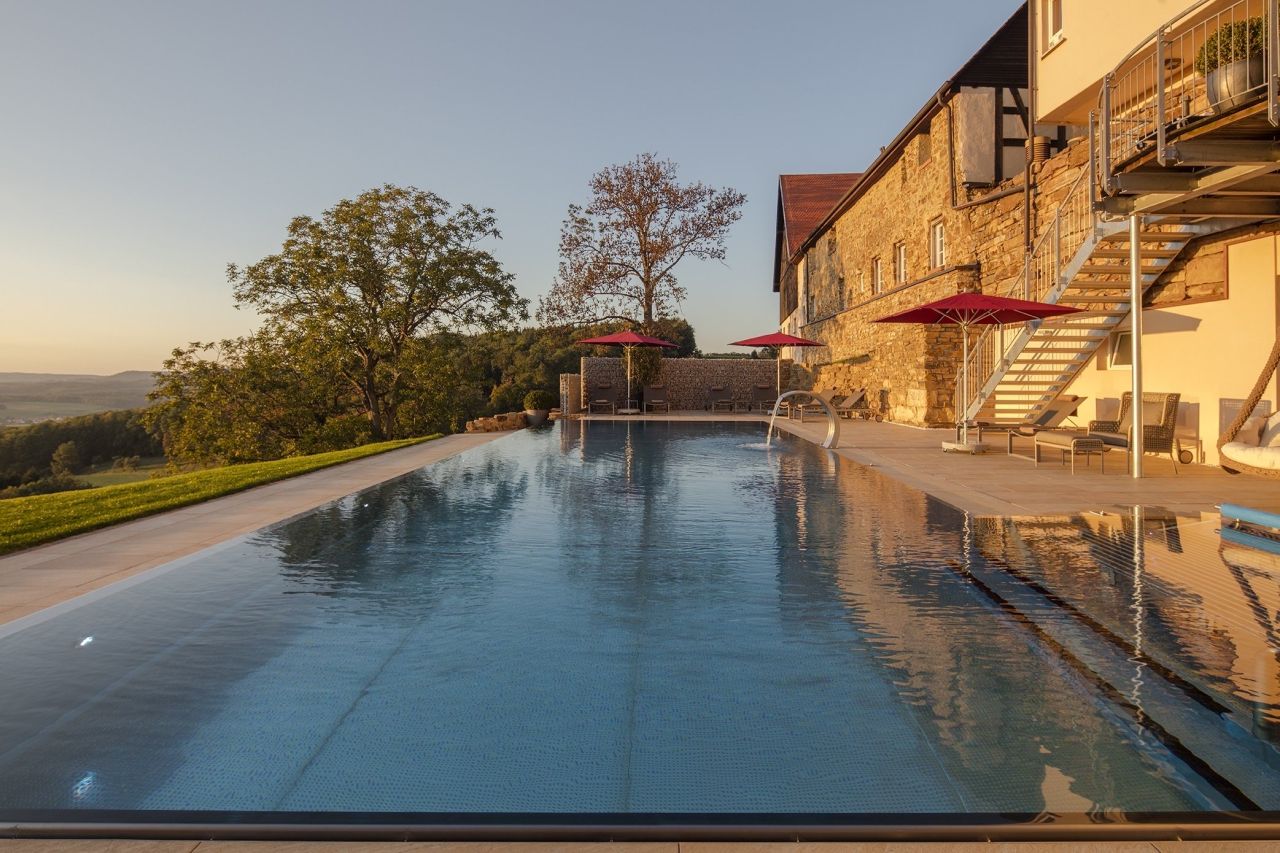 Burghotel Staufeneck ad