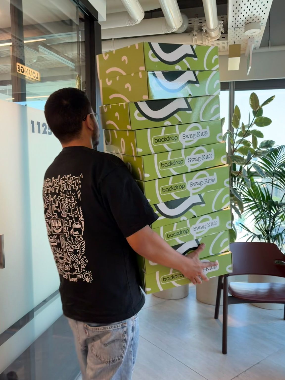 Backdrop ad