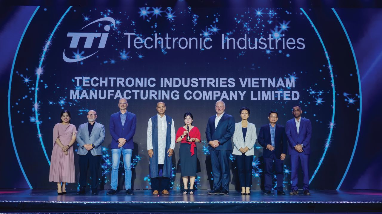 Best Companies to Work For In Asia Awards - Vietnam Chapter ad