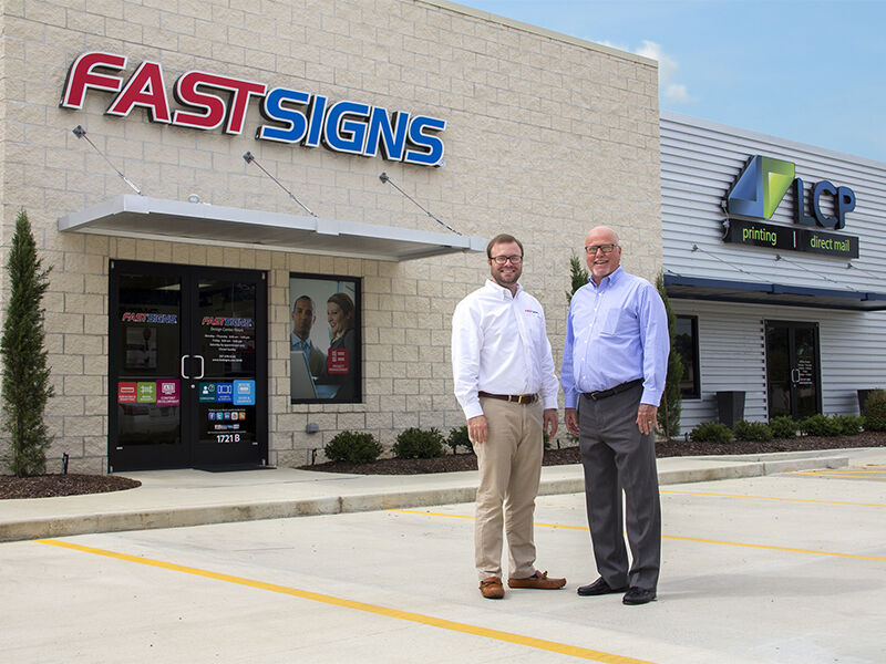 FASTSIGNS® ad