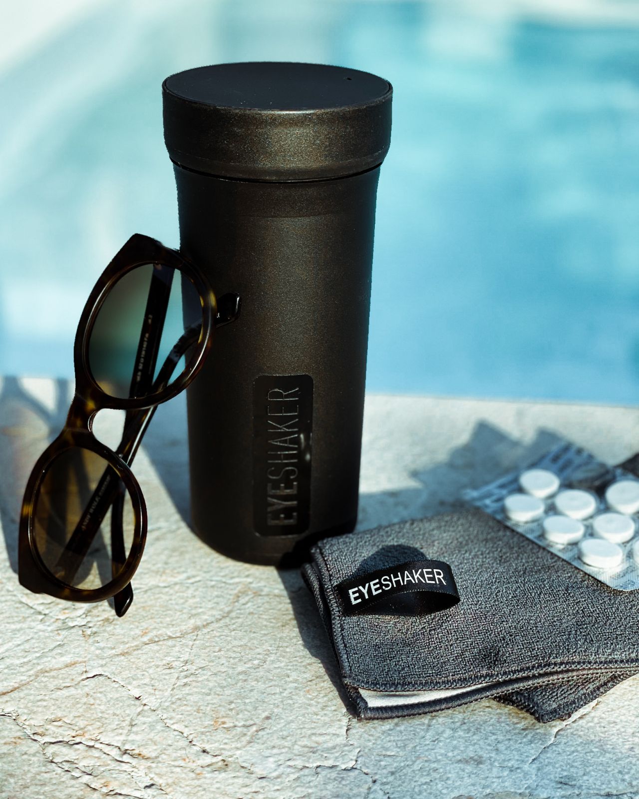 EYESHAKER ad