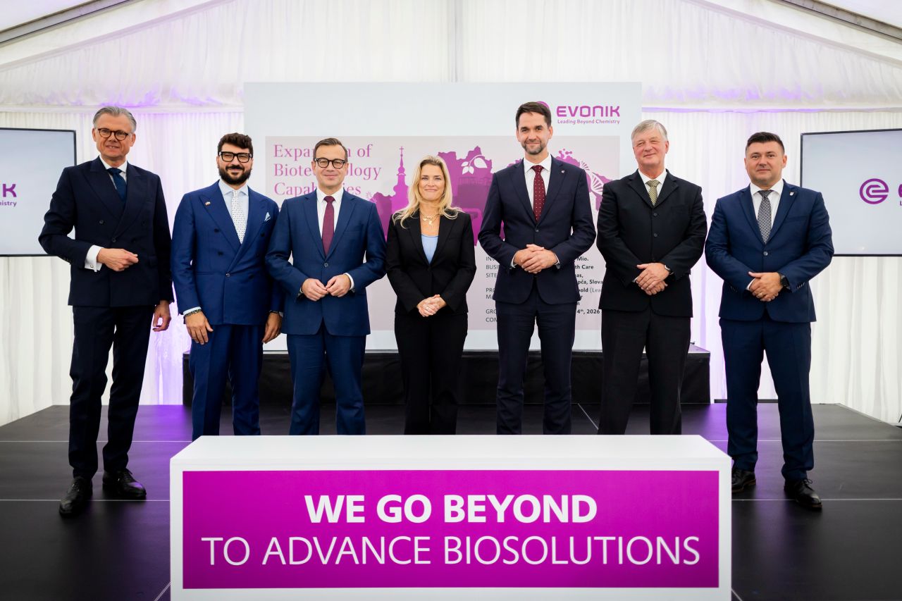 Evonik ad