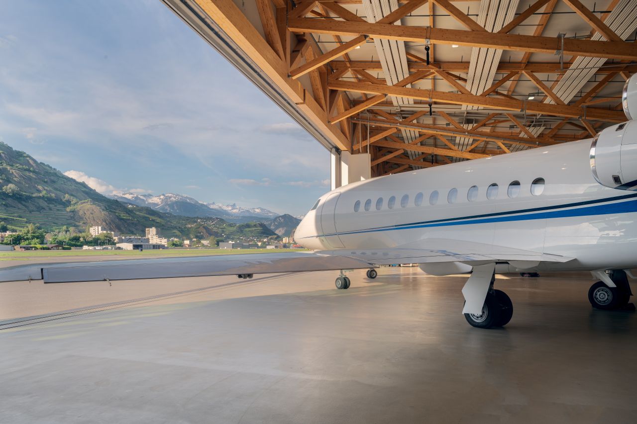 Signature Aviation ad