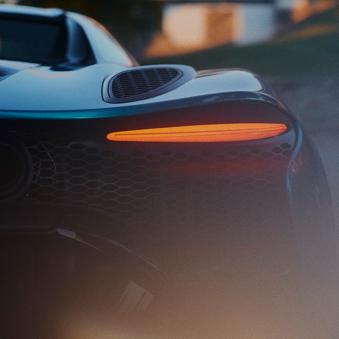 McLaren Automotive Ltd ad