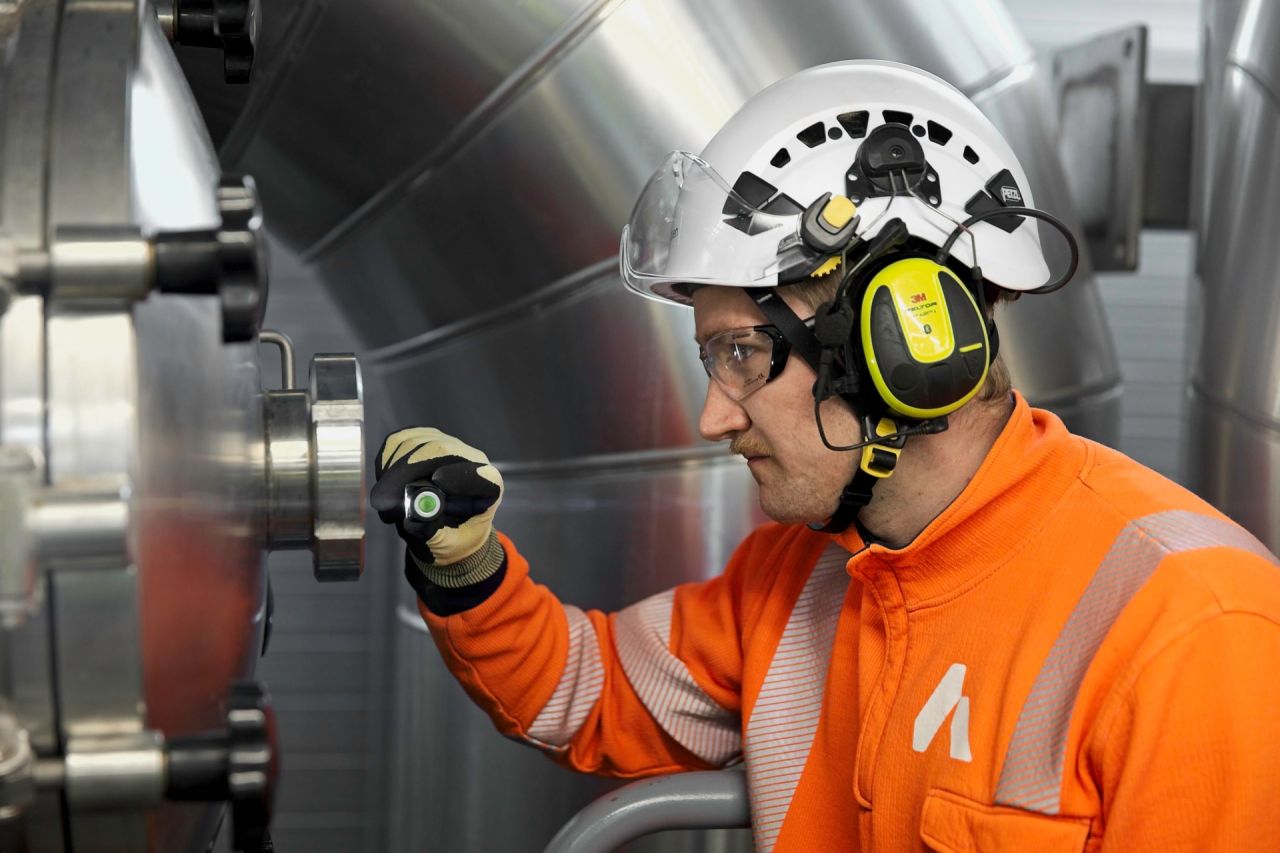 Adven – The leading partner in the energy transition ad