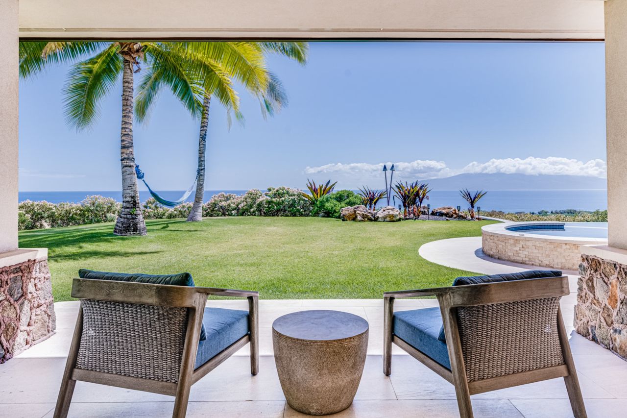 Interluxe - Luxury Real Estate Auctions ad