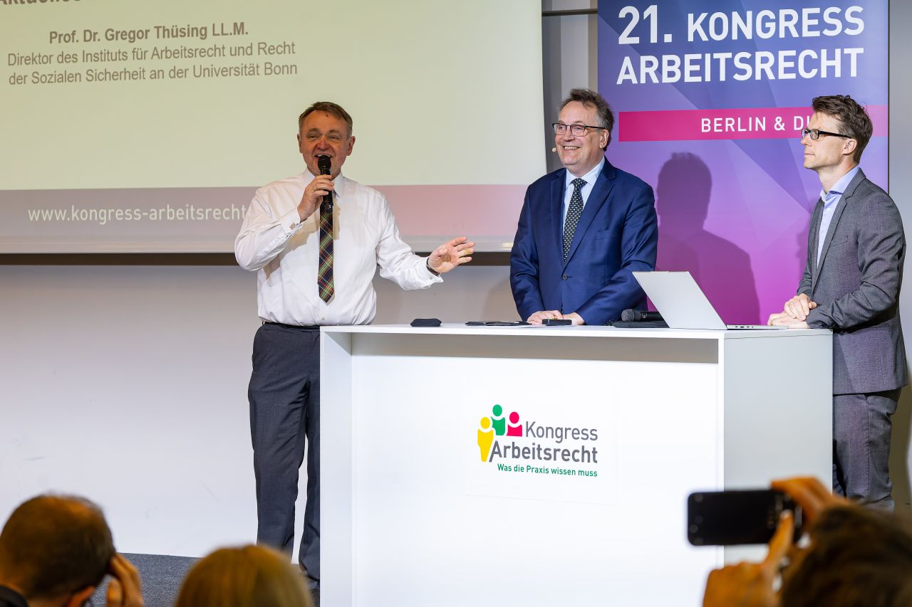 Arbeit und Arbeitsrecht ad