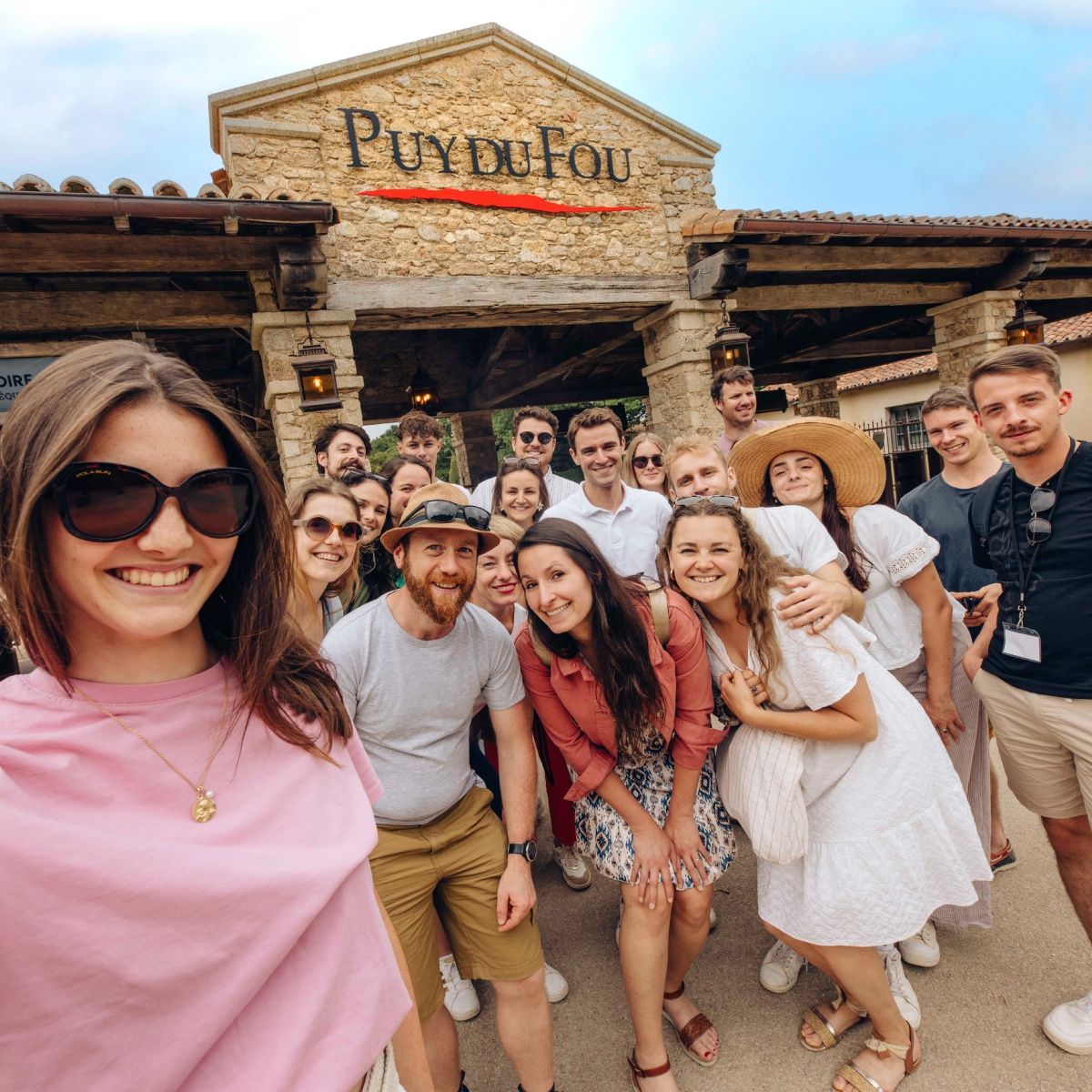 Puy du Fou ad