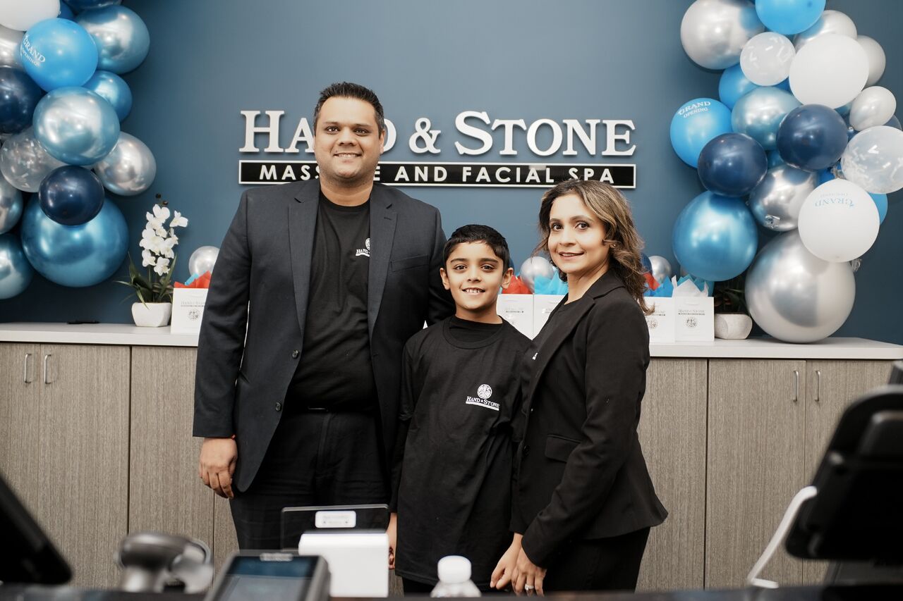 Hand & Stone Massage and Facial Spa ad