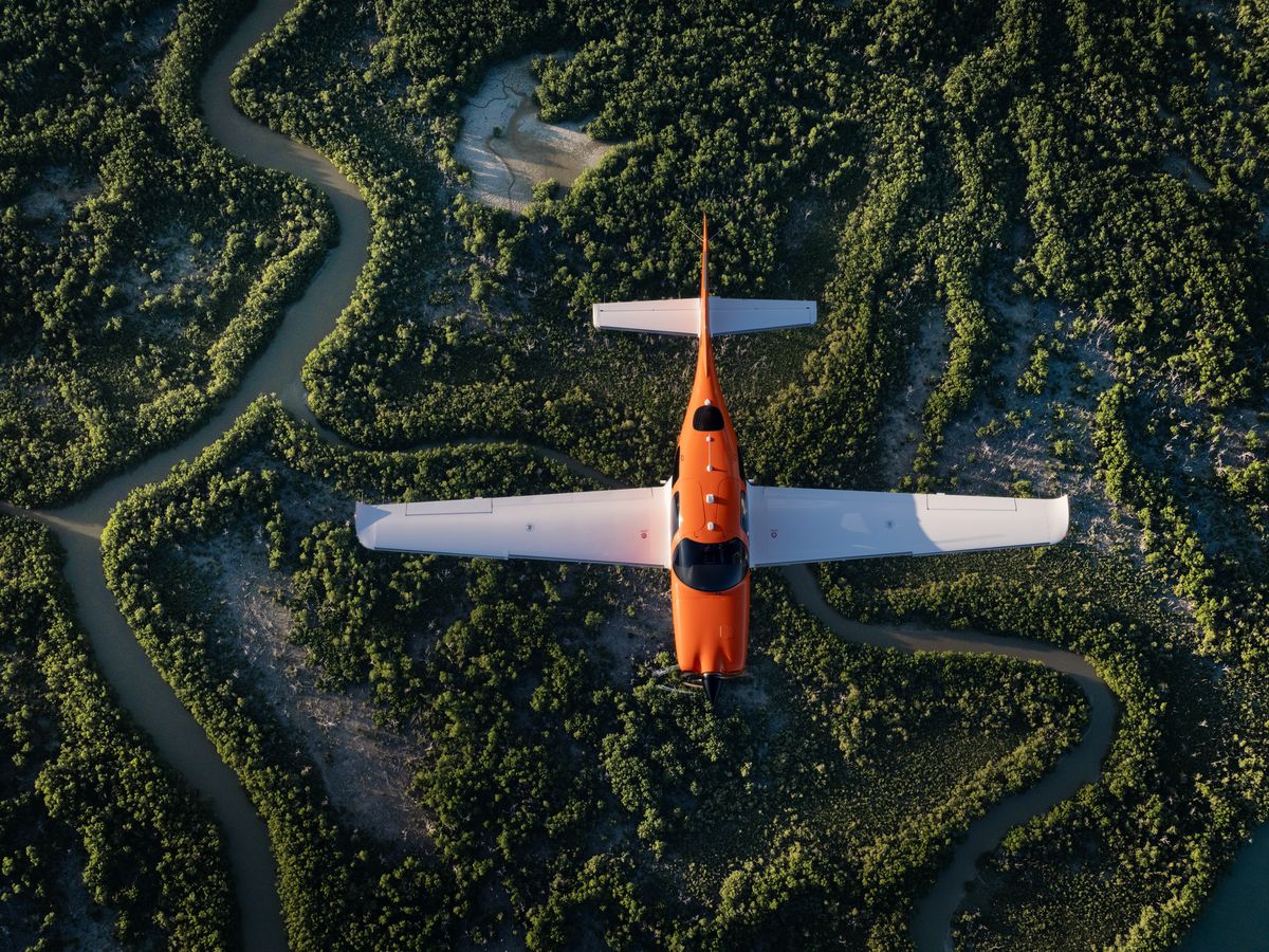 Cirrus ad