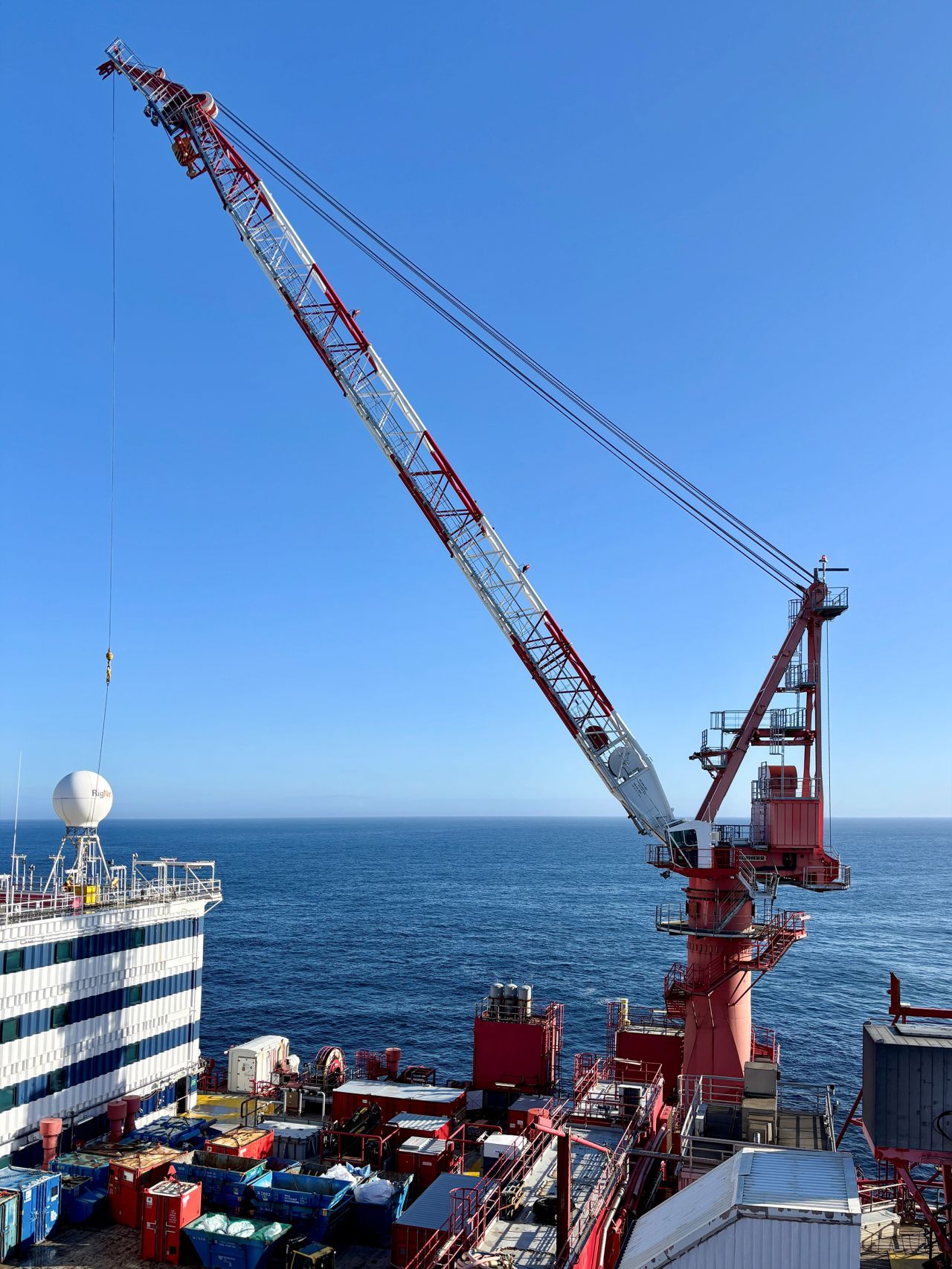 Liebherr Maritime Cranes ad