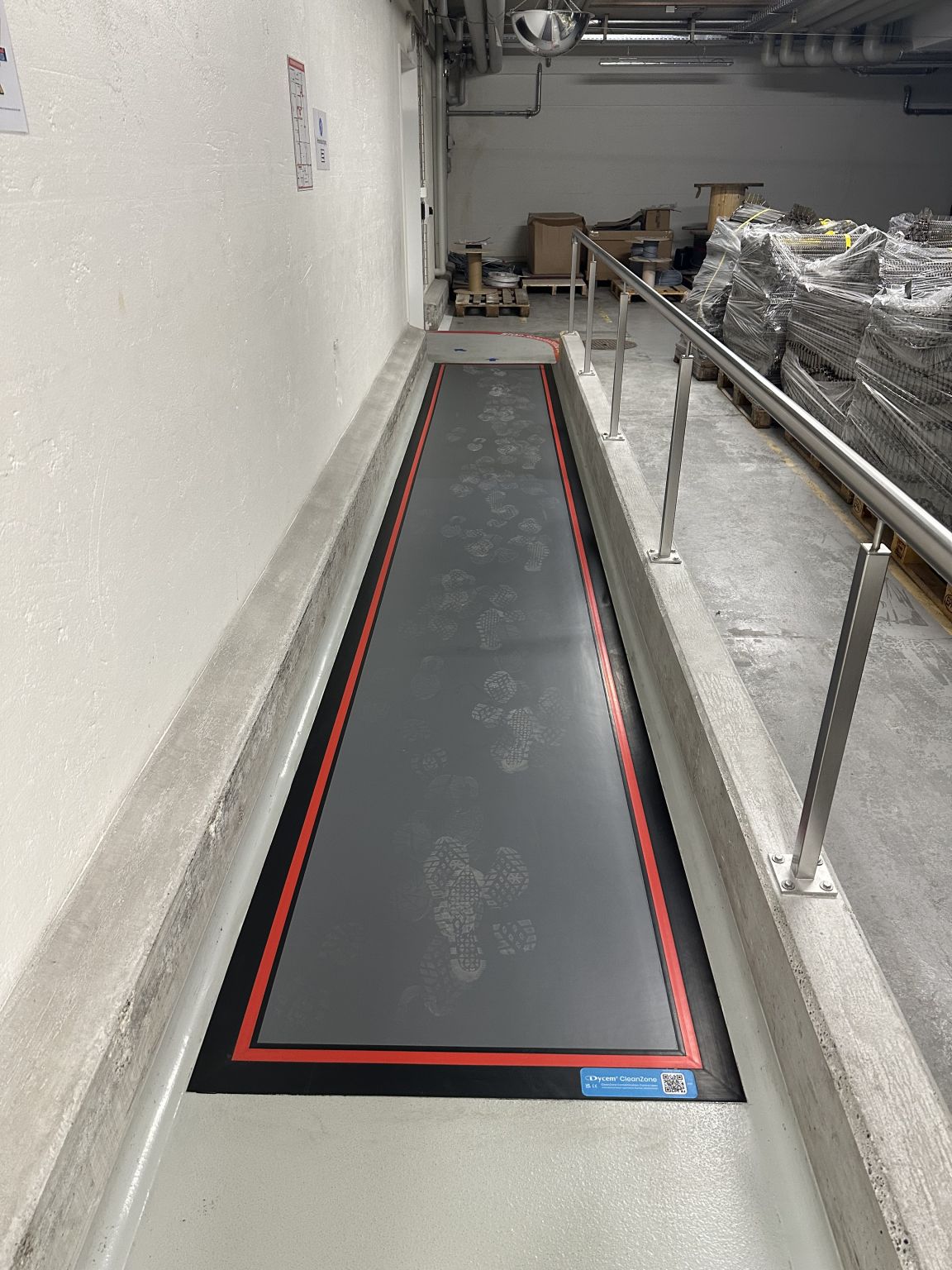 Dycem Contamination Control ad