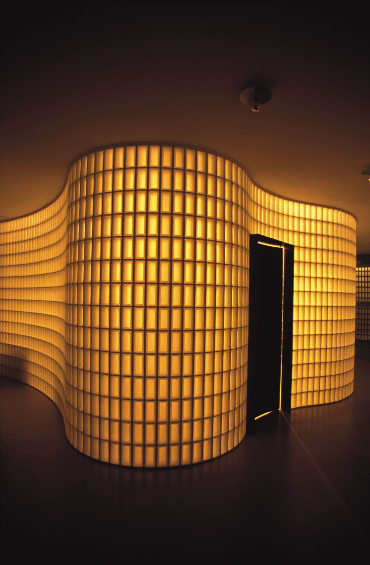 Aluglass Bautech Pty Limited ad